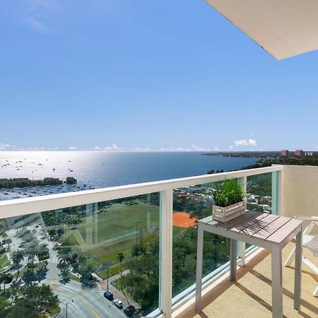 Villa Ocean View Balcony Steps From Restaurants, Peacock Park & Marina Miami Exterior foto