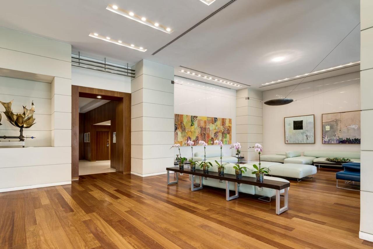 Villa Ocean View Balcony Steps From Restaurants, Peacock Park & Marina Miami Exterior foto